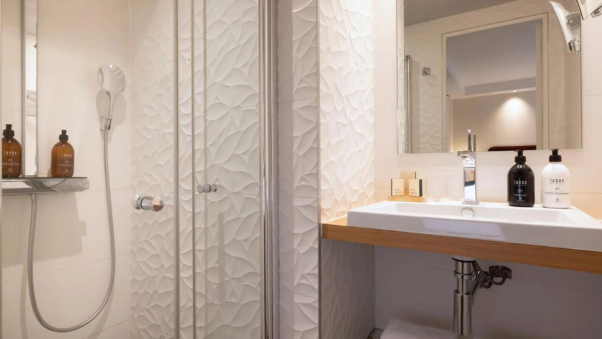 Hotel Chavanel 4*
